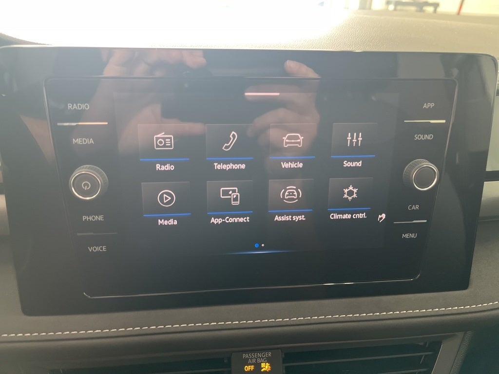 2026 Volkswagen Taos 1.5T SE Black