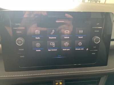 2026 Volkswagen Taos 1.5T SE Black