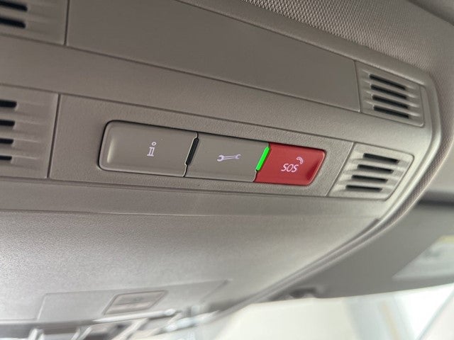 2026 Volkswagen Taos 1.5T SE Black