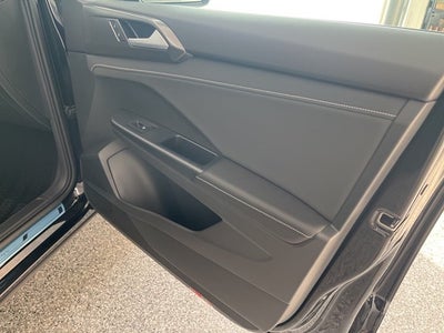 2026 Volkswagen Taos 1.5T SE Black