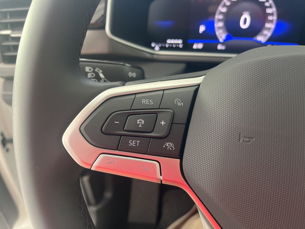 2026 Volkswagen Taos 1.5T SE Black