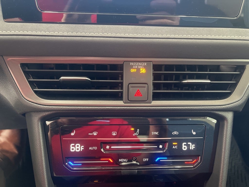 2026 Volkswagen Taos 1.5T SE Black