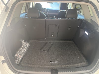 2026 Volkswagen Taos 1.5T SE Black