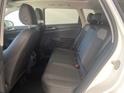 2026 Volkswagen Taos 1.5T SE Black