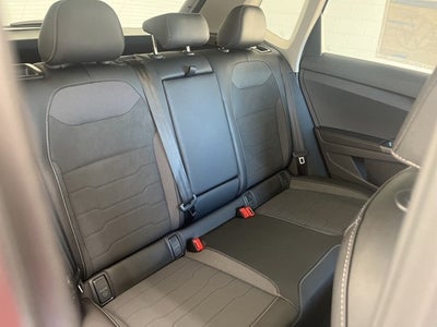 2026 Volkswagen Taos 1.5T SE Black