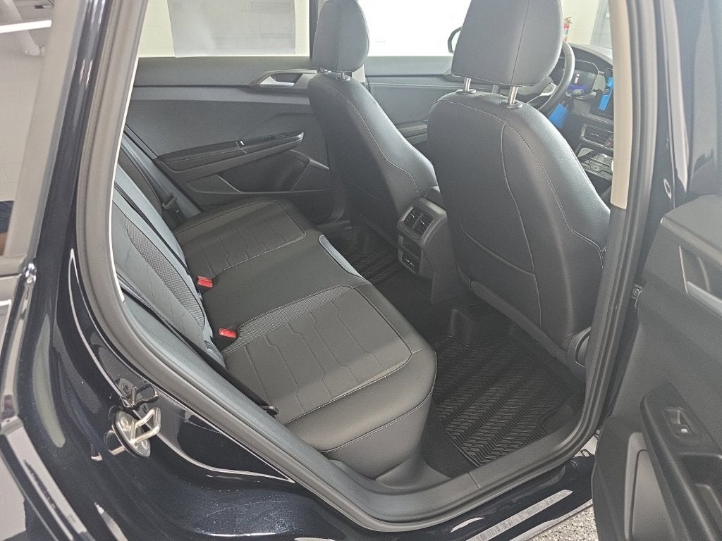2027 Volkswagen Taos 1.5T SE Black