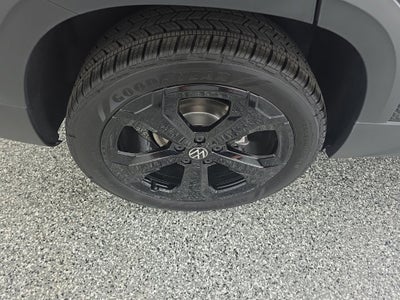 2027 Volkswagen Taos 1.5T SE Black