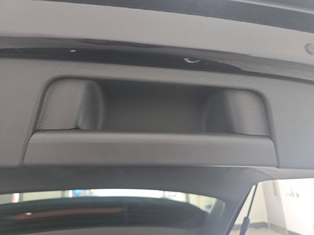 2027 Volkswagen Taos 1.5T SE Black