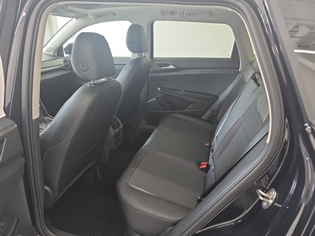 2027 Volkswagen Taos 1.5T SE Black