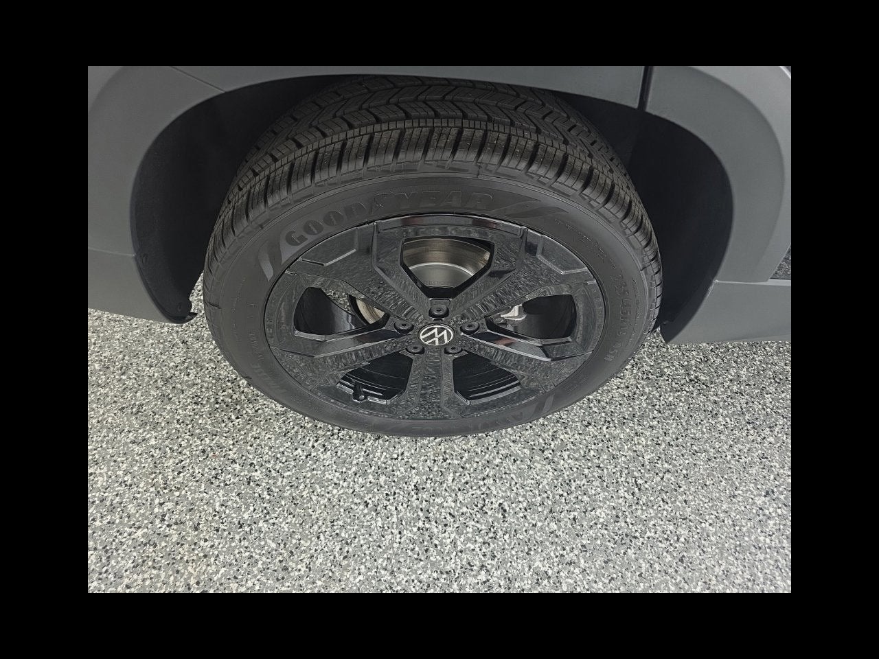 2027 Volkswagen Taos 1.5T SE Black