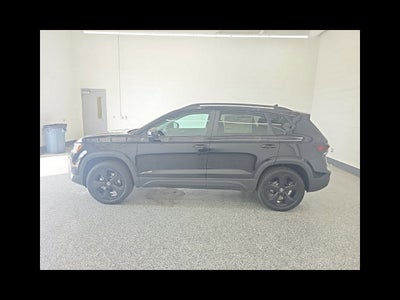 2027 Volkswagen Taos 1.5T SE Black