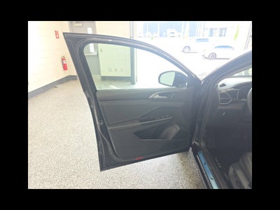 2027 Volkswagen Taos 1.5T SE Black