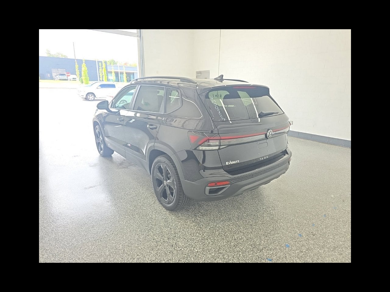 2027 Volkswagen Taos 1.5T SE Black