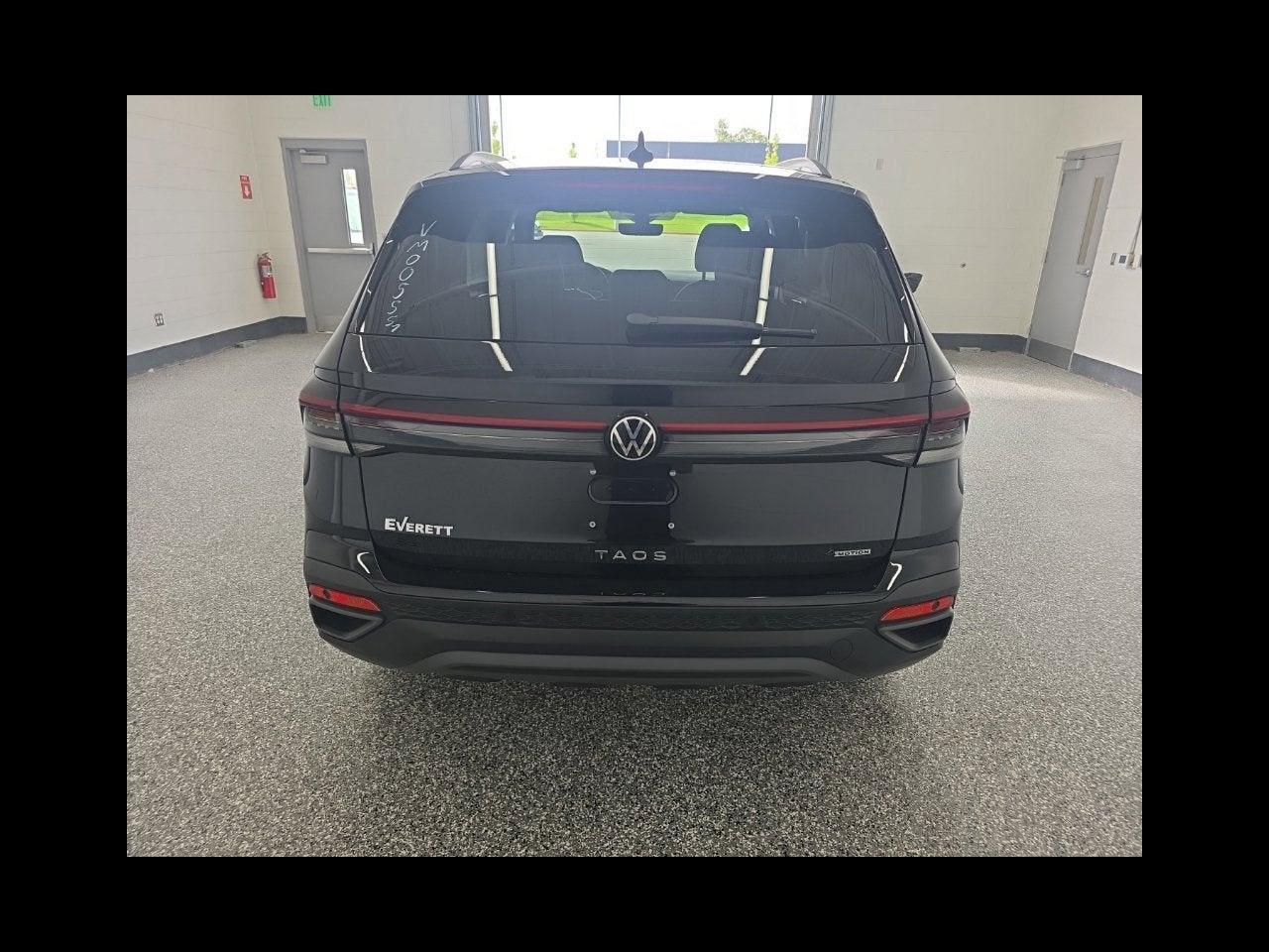 2027 Volkswagen Taos 1.5T SE Black