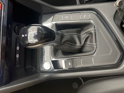 2026 Volkswagen Taos 1.5T SE Black