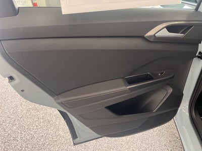 2026 Volkswagen Taos 1.5T SE Black