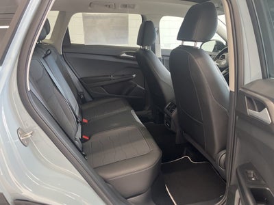 2026 Volkswagen Taos 1.5T SE Black