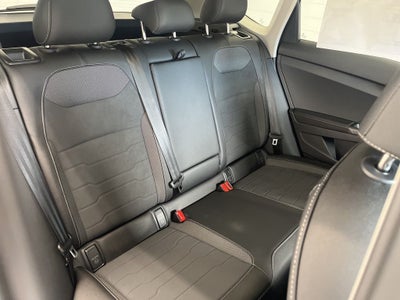 2026 Volkswagen Taos 1.5T SE Black