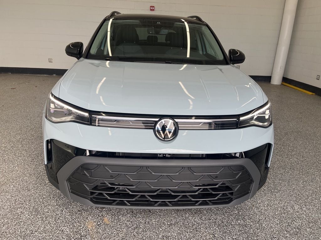 2026 Volkswagen Taos 1.5T SE Black