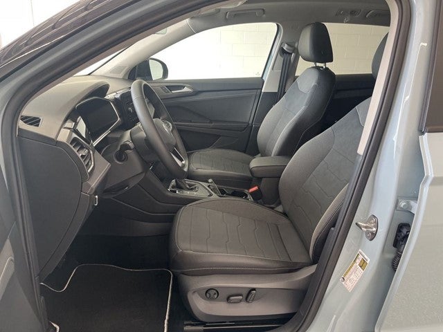 2026 Volkswagen Taos 1.5T SE Black