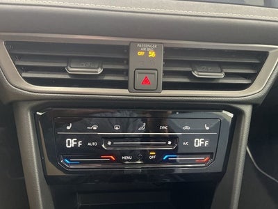 2026 Volkswagen Taos 1.5T SE Black