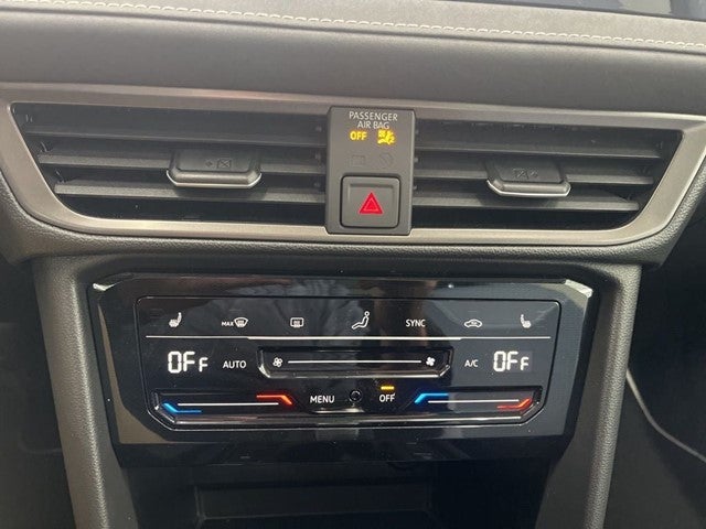 2026 Volkswagen Taos 1.5T SE Black