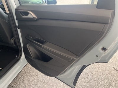 2026 Volkswagen Taos 1.5T SE Black