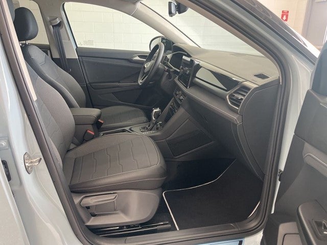 2026 Volkswagen Taos 1.5T SE Black