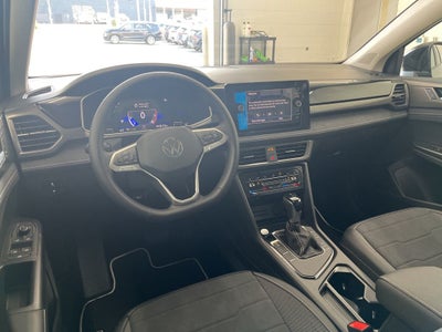 2026 Volkswagen Taos 1.5T SE Black