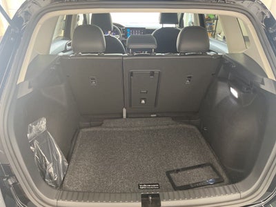 2026 Volkswagen Taos 1.5T SE Black