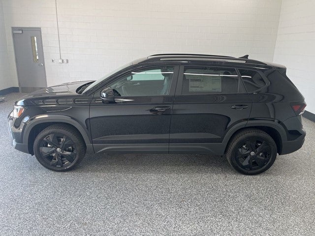 2026 Volkswagen Taos 1.5T SE Black