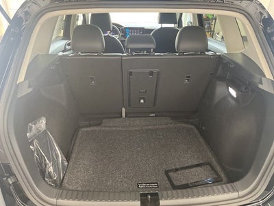 2026 Volkswagen Taos 1.5T SE Black