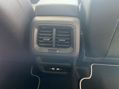 2026 Volkswagen Taos 1.5T SE Black