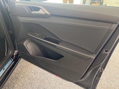 2026 Volkswagen Taos 1.5T SE Black