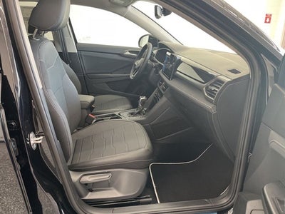 2026 Volkswagen Taos 1.5T SE Black