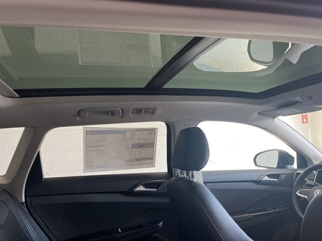 2026 Volkswagen Taos 1.5T SE Black