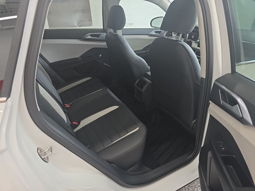 2026 Volkswagen Taos 1.5T SEL