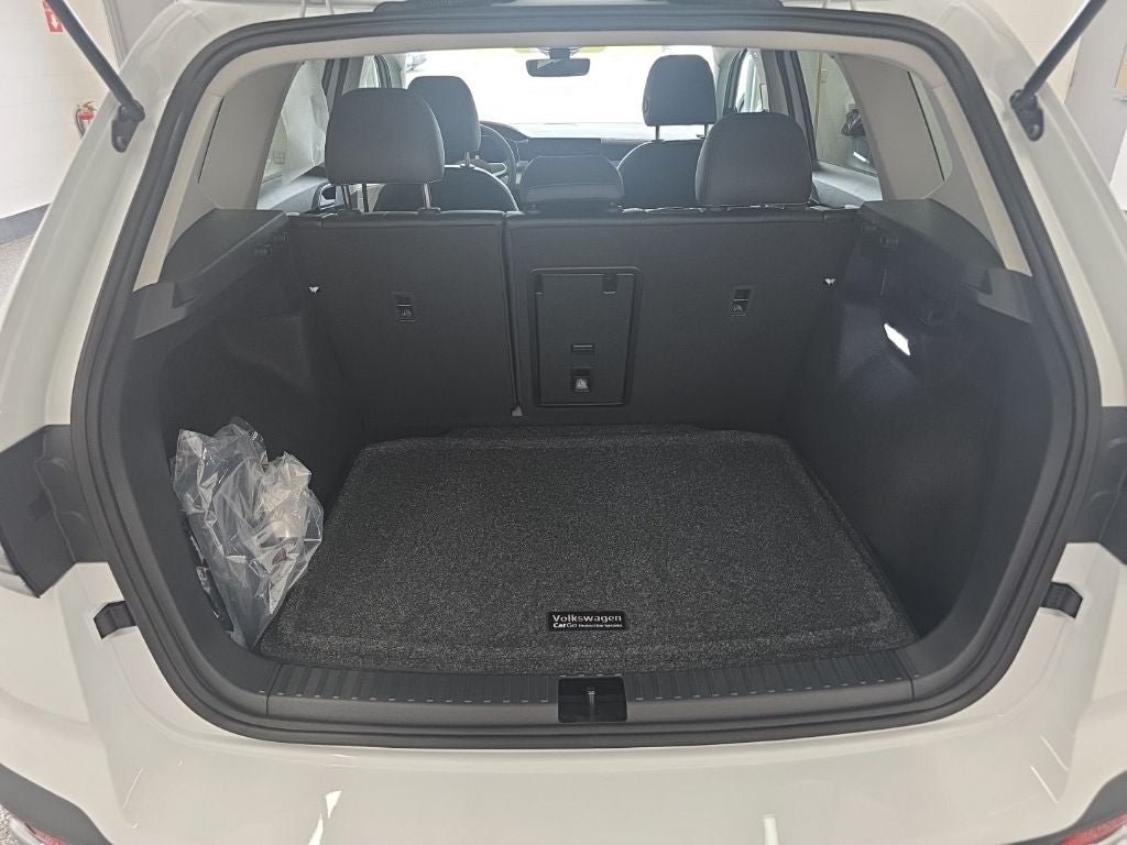 2026 Volkswagen Taos 1.5T SEL