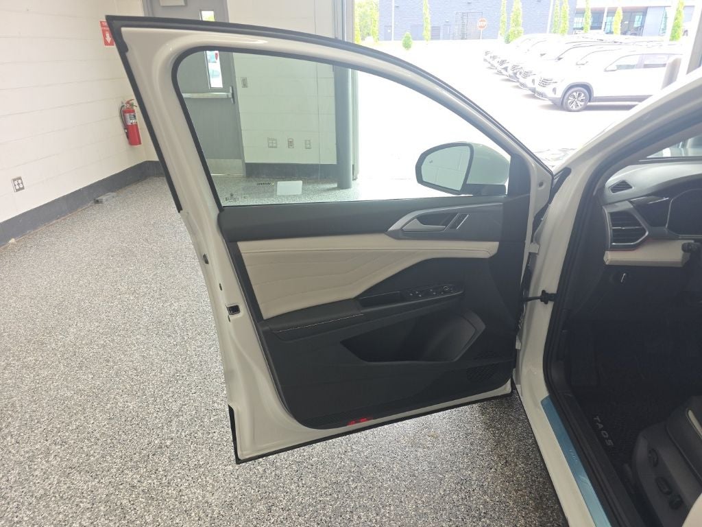 2026 Volkswagen Taos 1.5T SEL