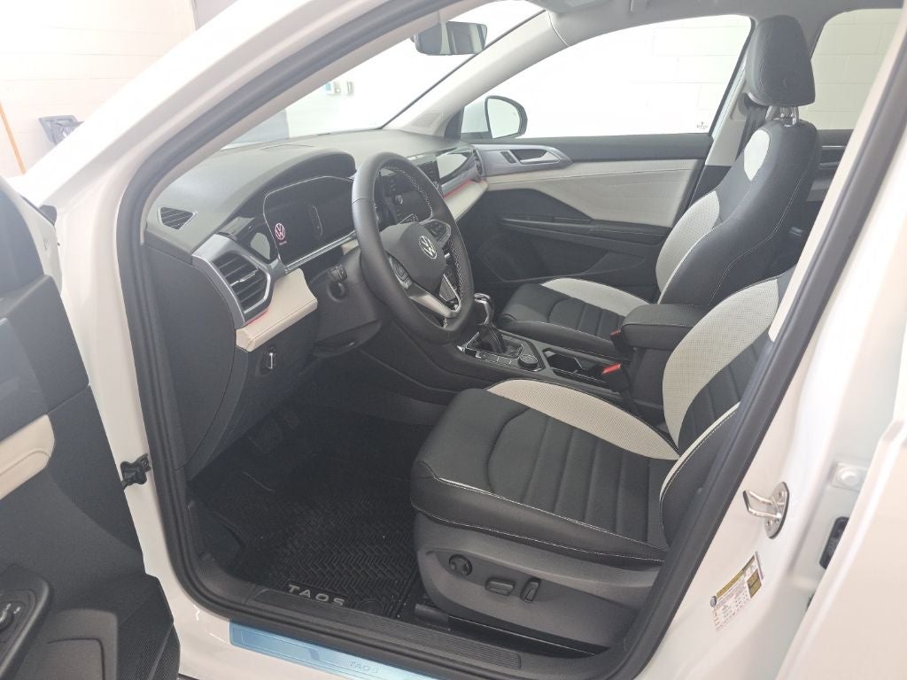 2026 Volkswagen Taos 1.5T SEL