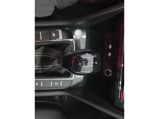 2026 Volkswagen Taos 1.5T SEL