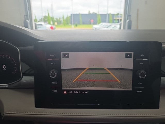 2026 Volkswagen Taos 1.5T SEL