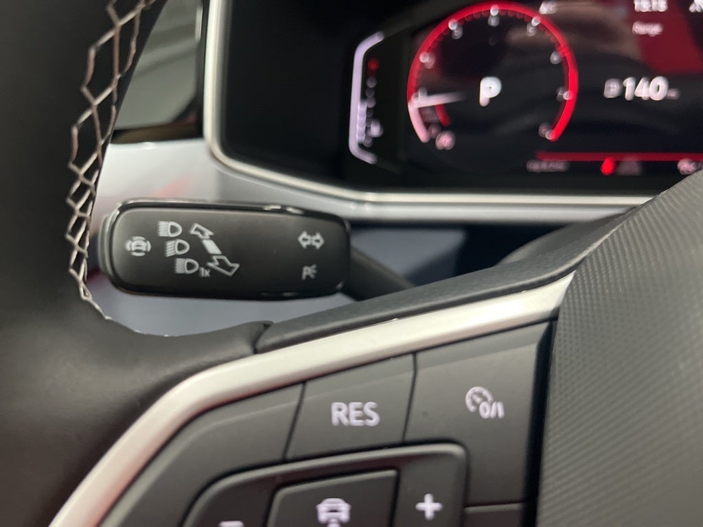 2026 Volkswagen Taos 1.5T SEL