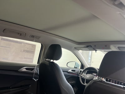 2026 Volkswagen Taos 1.5T SEL