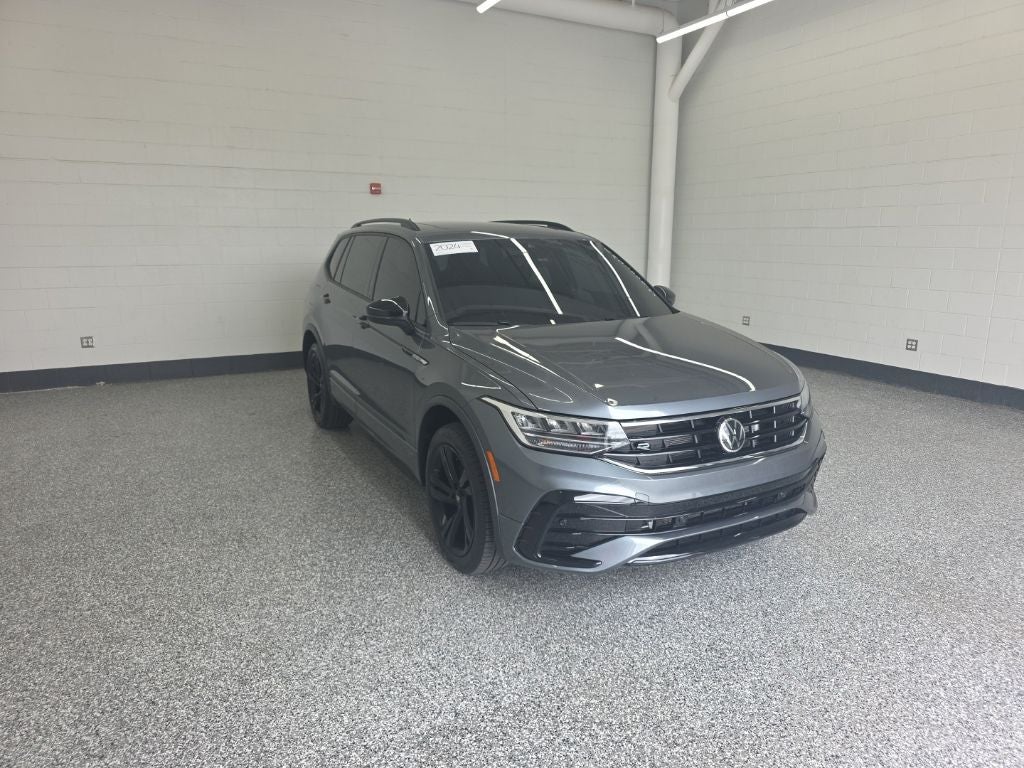 2024 Volkswagen Tiguan 2.0T SE R-Line Black