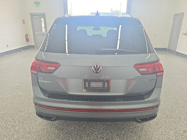 2024 Volkswagen Tiguan 2.0T SE R-Line Black