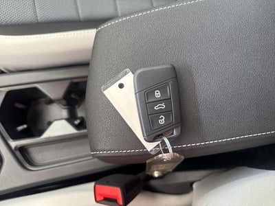 2025 Volkswagen Taos 1.5T S