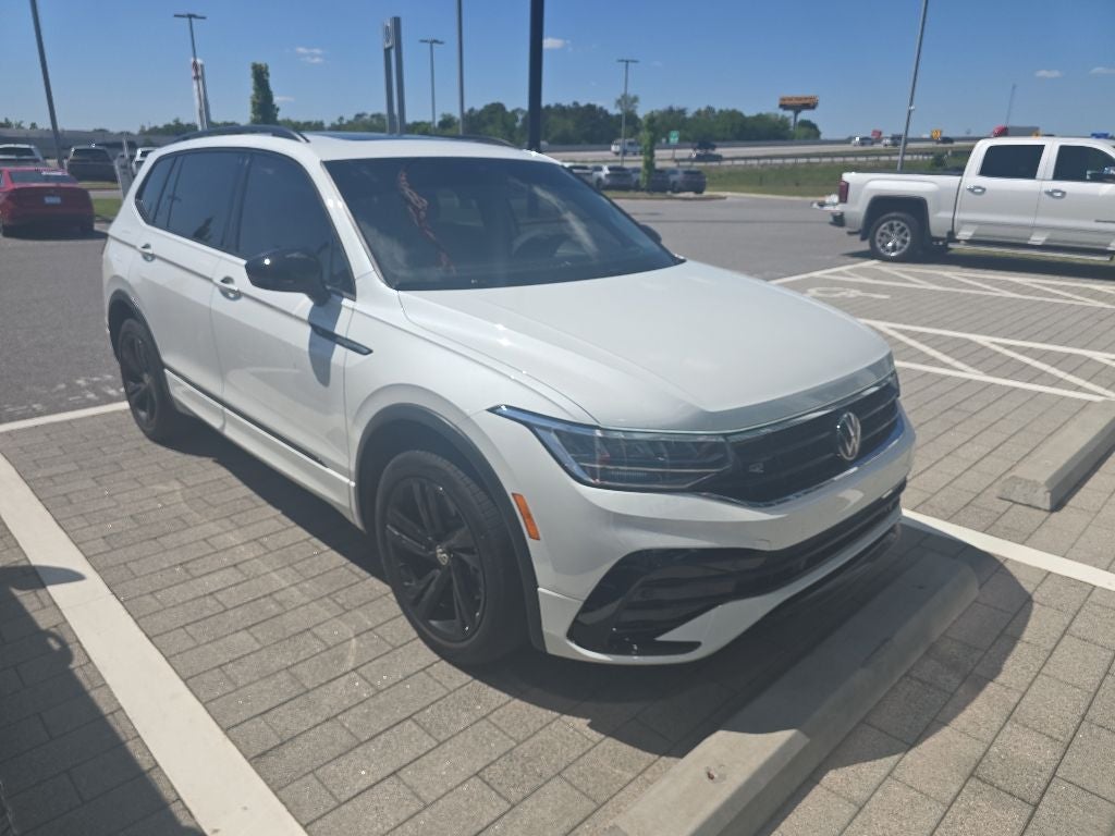 2024 Volkswagen Tiguan 2.0T SE R-Line Black