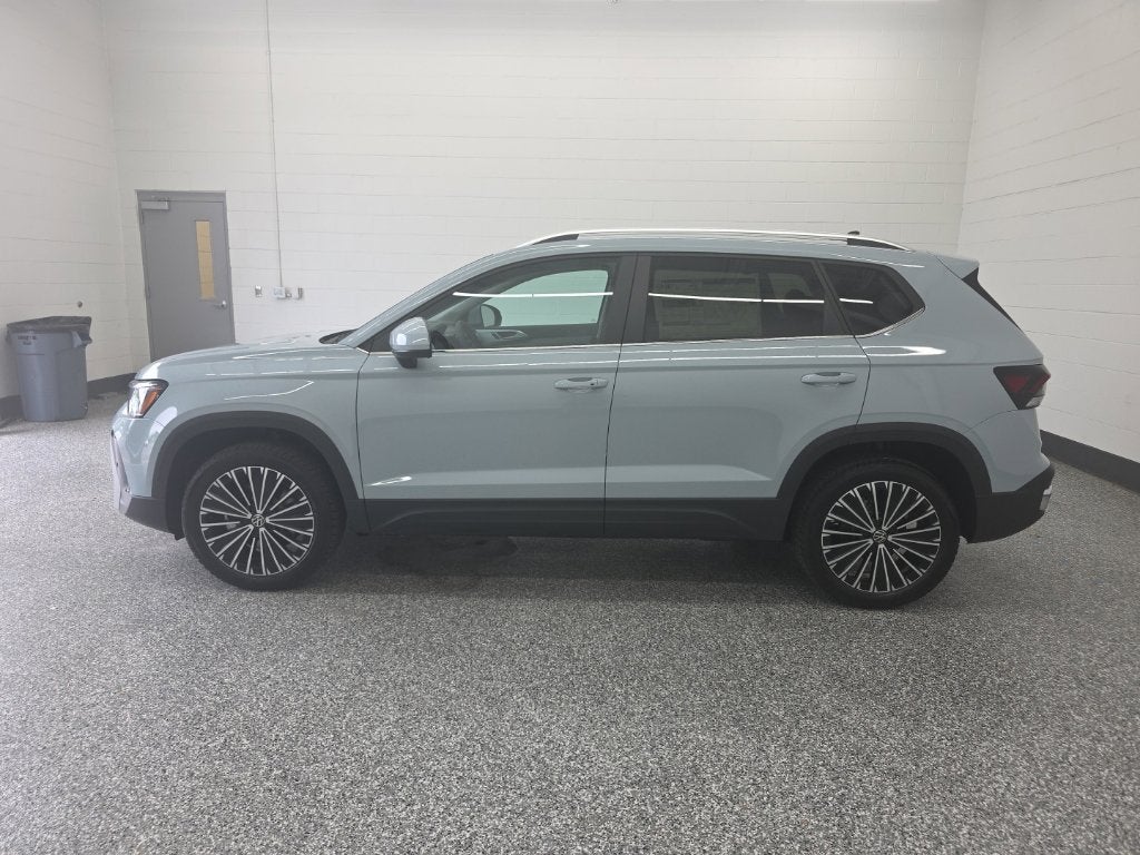 2027 Volkswagen Taos 1.5T SE