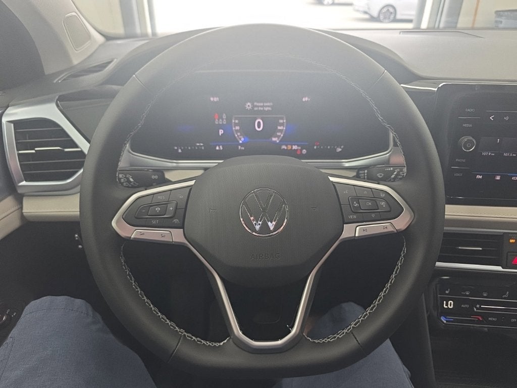 2027 Volkswagen Taos 1.5T SE